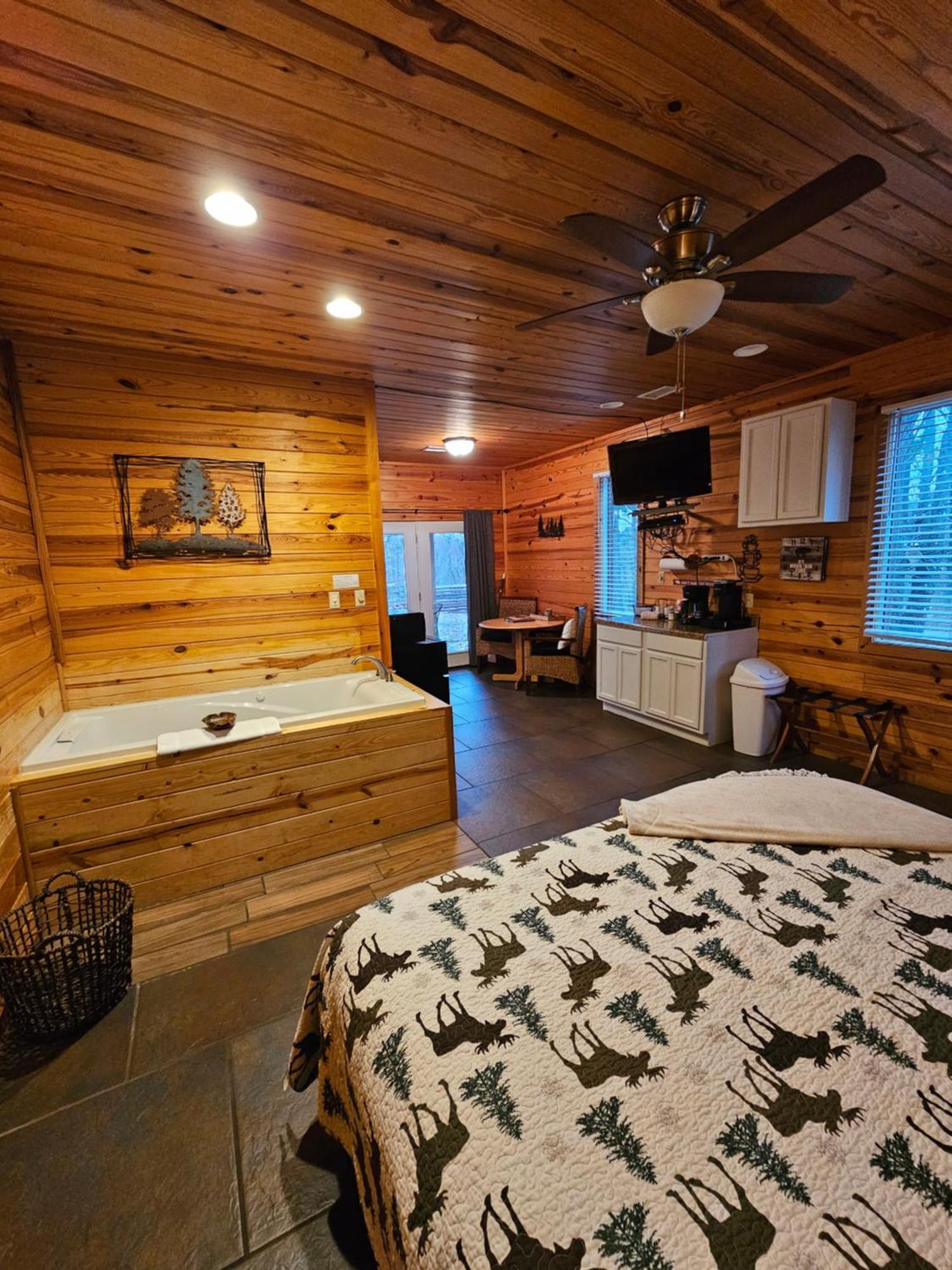 5 Min To Beaver Lake-King Bed-Fire Pit-Jetted Tub #1 Eureka Springs Exteriör bild